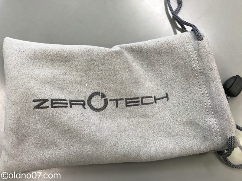 ZEROTECHのロゴが入ったDOBBYケース