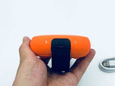 USBコネクタ周り