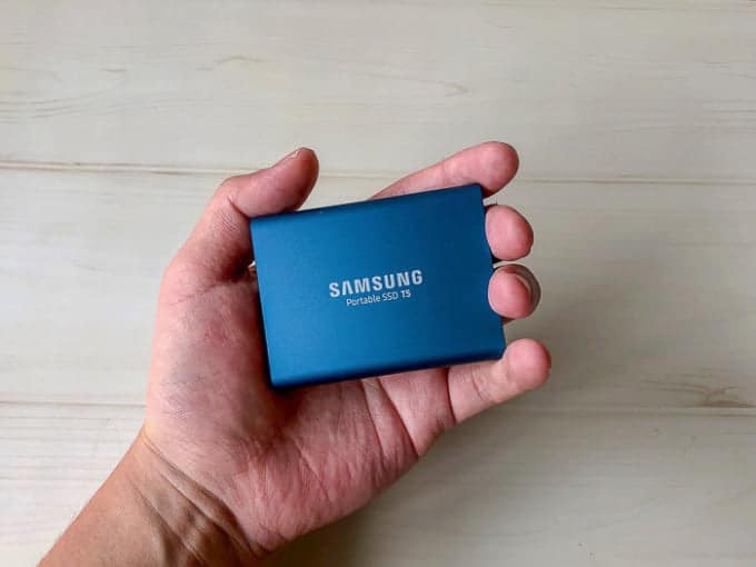 外付けSSD SAMSUNG PotableSSD T5のサイズ感