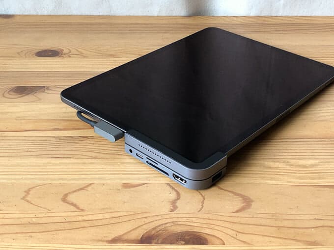 BOLT HUB iPad Pro用USB-Cハブ