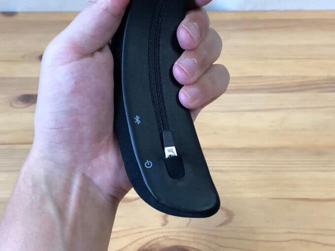 BOSE Soundwaer(サウンドウェアー)ボタン左