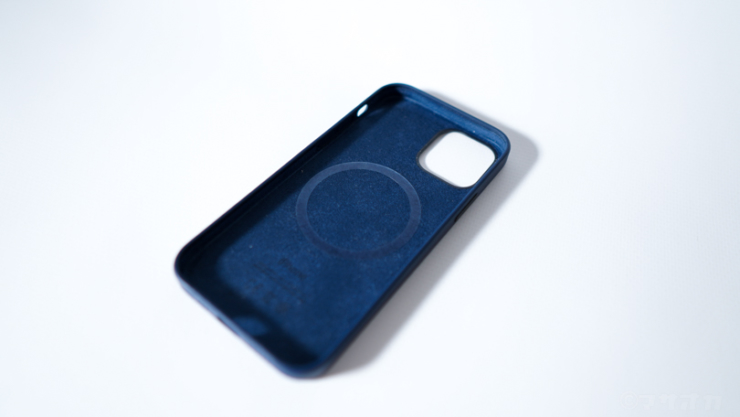 Apple 純正iPhoneケース