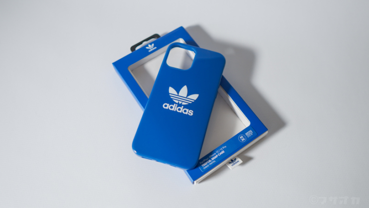 adidas iPhone12ケース