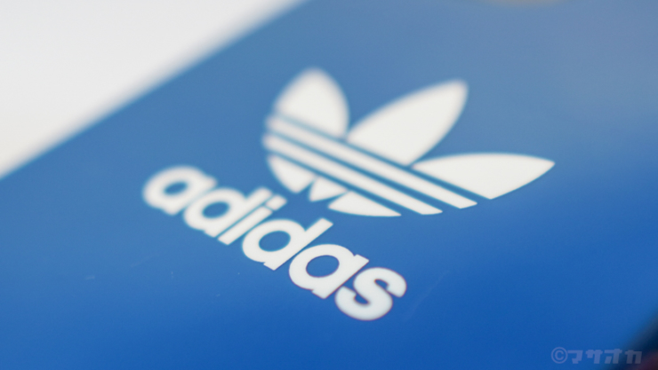 adidas iPhoneケース