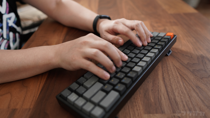 Keychron K6タイピング
